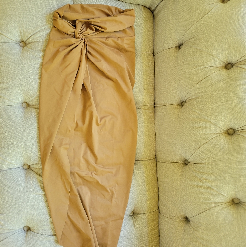 Skims sarong and matching one piece